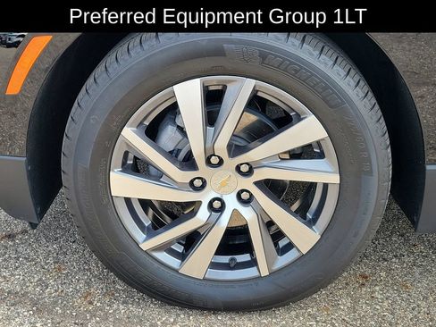 Used 2024 Chevrolet Equinox LT w/ LPO, Floor Liner Package FWD image 7