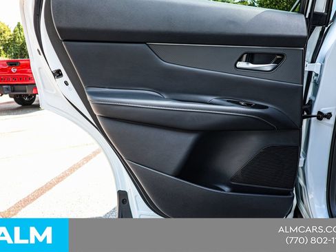 Used 2025 Nissan Murano SV FWD image 41