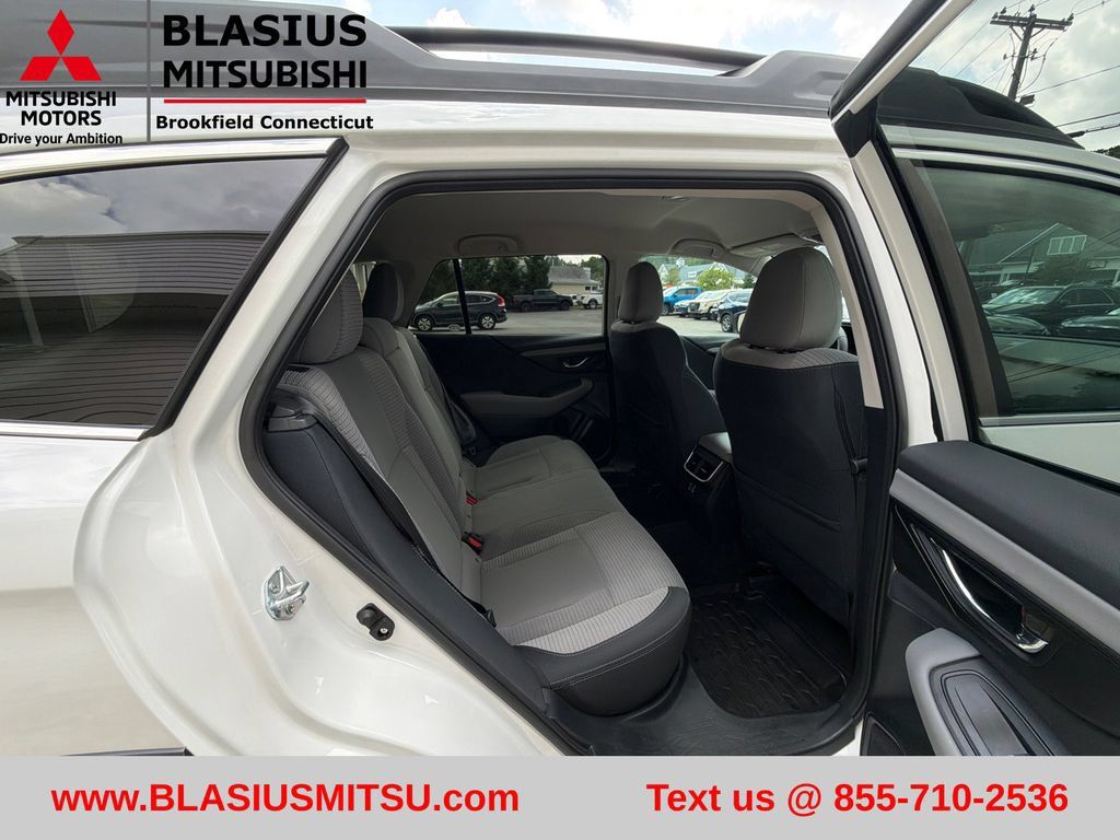 Used 2024 Subaru Outback Premium AWD/4WD image 48