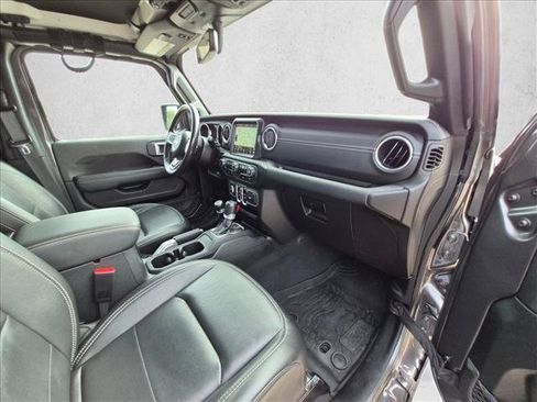 Used 2022 Jeep Gladiator Overland w/ Popular Equipment Package AWD/4WD image 21