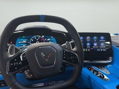 Used 2023 Chevrolet Corvette Stingray Premium Cpe w/ Z51 Performance Package RWD image 28