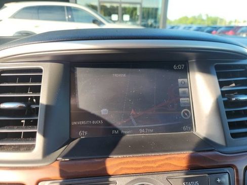 Used 2017 Nissan Pathfinder Platinum w/ Cargo Package AWD/4WD image 14