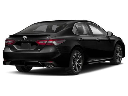 Used 2020 Toyota Camry SE w/ Convenience Package FWD image 2