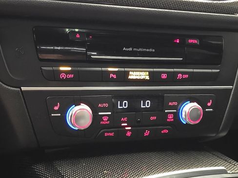 Used 2017 Audi S6 Prestige w/ S6 Sport Package AWD/4WD image 43