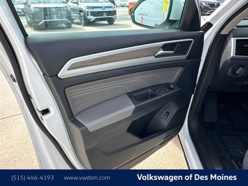 Used 2022 Volkswagen Atlas SEL image 23
