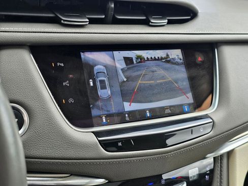 Used 2023 Cadillac XT5 Premium Luxury w/ Technology Package AWD/4WD image 33
