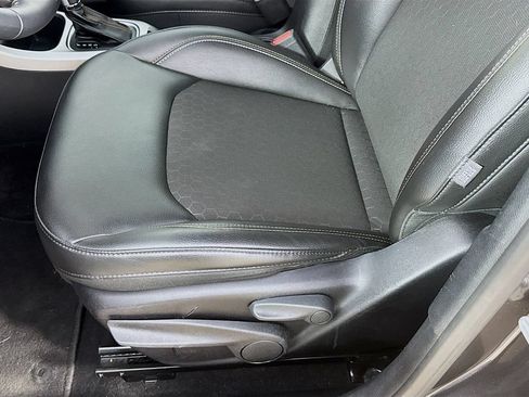 Used 2018 Jeep Compass Latitude w/ Safe & Security Group FWD image 22