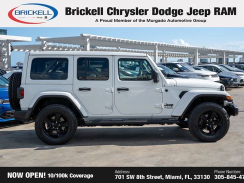 Used 2021 Jeep Wrangler Unlimited Sahara image 4