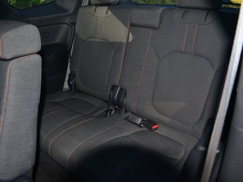 Used 2023 Honda Pilot Sport image 23