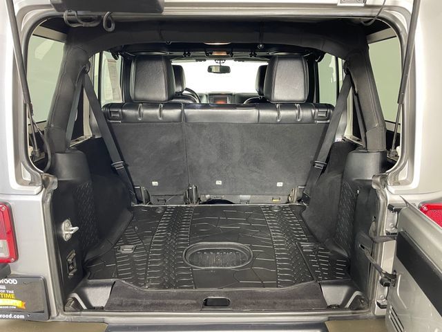 Used 2017 Jeep Wrangler Unlimited Sahara AWD/4WD image 16