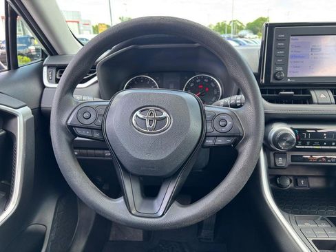 Certified 2021 Toyota RAV4 XLE w/ Convenience Package FWD image 12