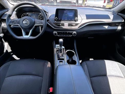 Used 2023 Nissan Altima 2.5 SV AWD/4WD image 21