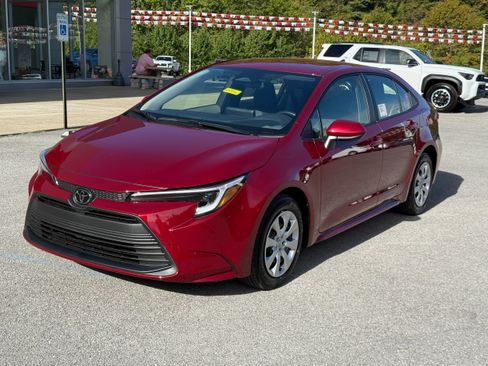 New 2026 Toyota Corolla LE image 3