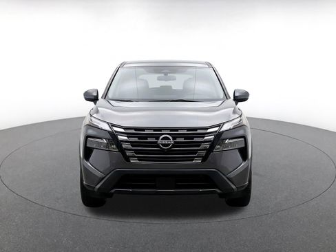 Used 2025 Nissan Rogue SV AWD/4WD image 2