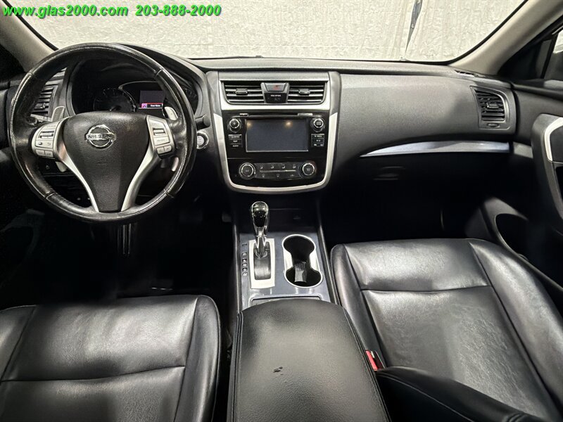 Used 2018 Nissan Altima 2.5 SR w/ SR Midnight Edition FWD image 6