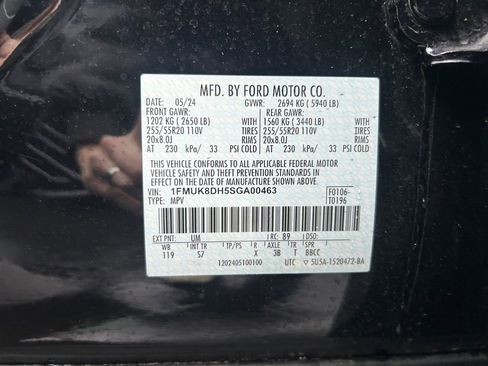 Used 2025 Ford Explorer Active w/ Active Comfort Package image 32