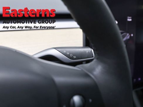 Used 2023 Tesla Model 3 Standard Range image 13