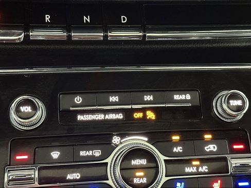 Used 2020 Lincoln Navigator Reserve w/ Equipment Group 208A Reserve image 22