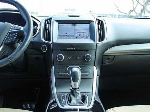 Used 2016 Ford Edge SEL w/ Equipment Group 201A image 17