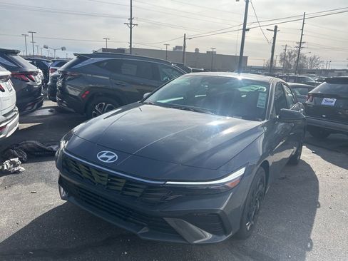 New 2026 Hyundai Elantra SEL Sport image 1