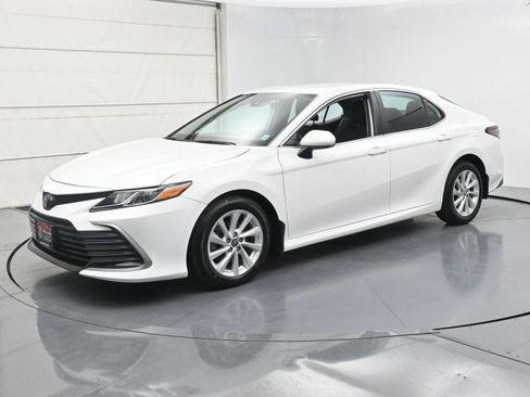 Used 2023 Toyota Camry LE AWD/4WD image 1