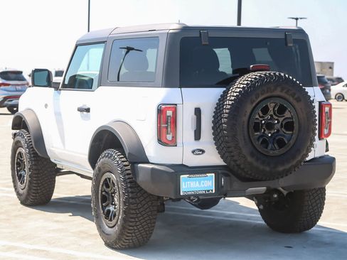 Used 2024 Ford Bronco Wildtrak image 8