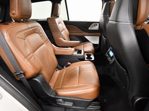 Used 2020 Lincoln Aviator Reserve w/ Equipment Group 202A image 20