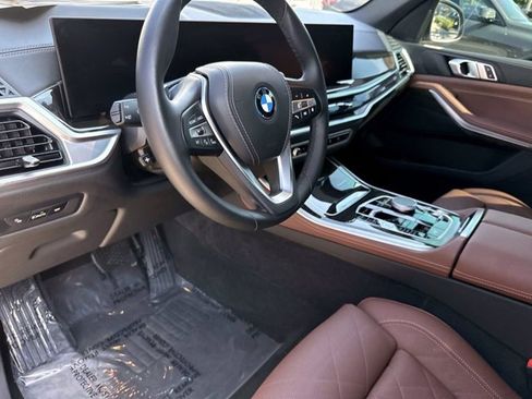 Used 2025 BMW X5 xDrive50e w/ Climate Comfort Package AWD/4WD image 23