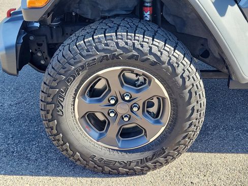 Used 2021 Jeep Gladiator Rubicon image 33