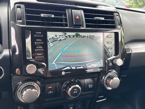 Used 2024 Toyota 4Runner TRD Off-Road AWD/4WD image 30