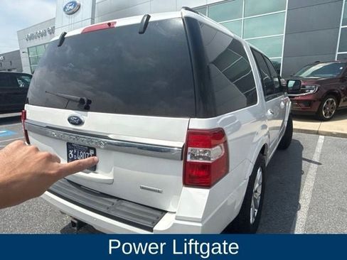 Used 2017 Ford Expedition Limited w/ Equipment Group 301A AWD/4WD image 22
