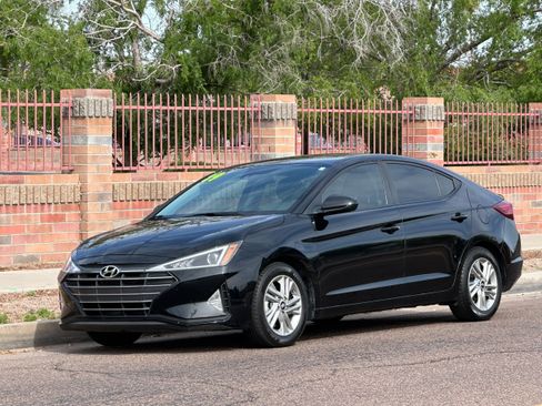 Used 2019 Hyundai Elantra SEL FWD image 1