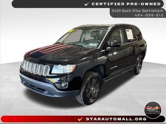 Used 2014 Jeep Compass Latitude w/ Sun/Sound Group AWD/4WD video 1
