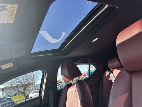 Certified 2025 MAZDA MAZDA3 Hatchback w/Premium Plus Pkg image 22