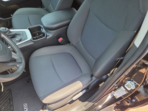 Certified 2024 Toyota RAV4 LE AWD/4WD image 13