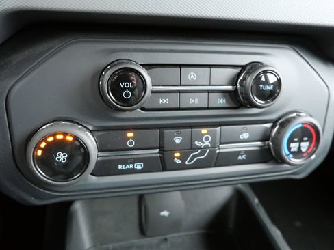 Used 2022 Ford Bronco 2-Door image 27