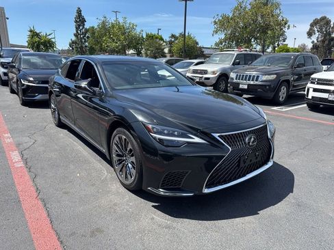 Used 2021 Lexus LS 500 w/ Accessory Package (Z1) RWD image 4