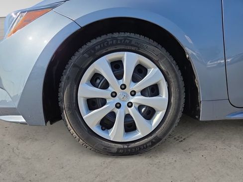 Used 2024 Toyota Corolla LE FWD image 9