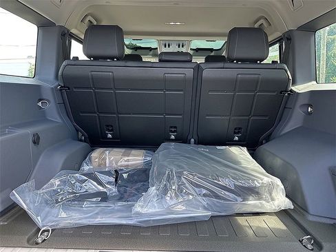 New 2025 INEOS Grenadier image 13