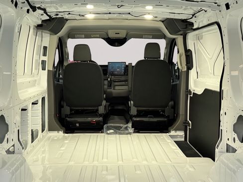 New 2026 Ford Transit 150 Low Roof RWD image 19