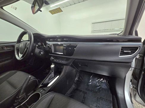 Used 2015 Toyota Corolla S FWD image 24
