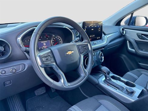 Used 2023 Chevrolet Blazer LT w/ Convenience Package image 9