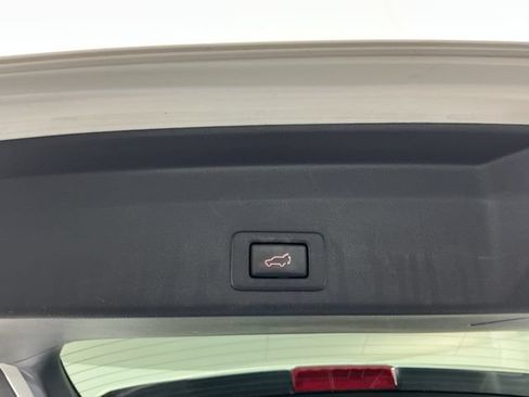 Used 2019 Subaru Ascent Premium AWD/4WD image 31