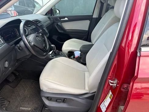 Used 2019 Volkswagen Tiguan SEL FWD image 7