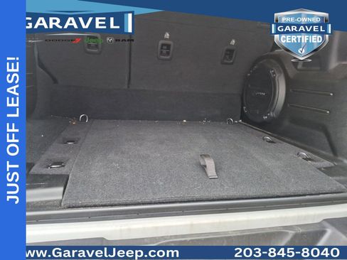 Used 2023 Jeep Wrangler Unlimited w/ Cold Weather Group AWD/4WD image 9