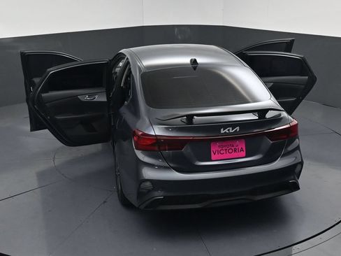 Used 2022 Kia Forte LXS FWD image 23