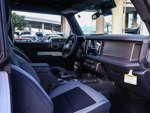 New 2025 Ford Bronco 2-Door w/ Sasquatch Package image 12