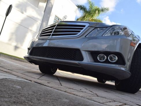 Used 2010 Mercedes-Benz E 350 4MATIC Sedan image 12