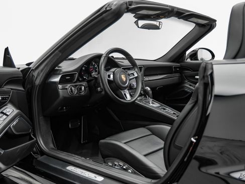 Used 2019 Porsche 911 Turbo S AWD/4WD image 41