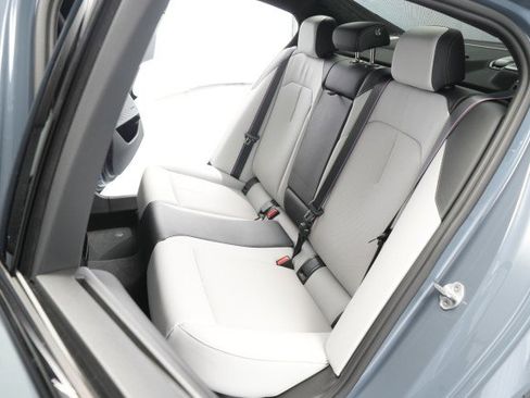 Used 2026 BMW M5 w/ Carbon Package image 69